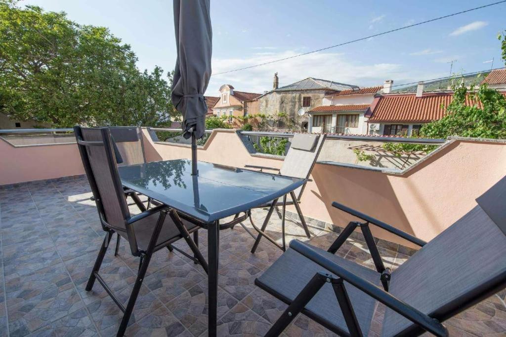 Apartman Pod Nehajem Apartamento Senj  Exterior foto